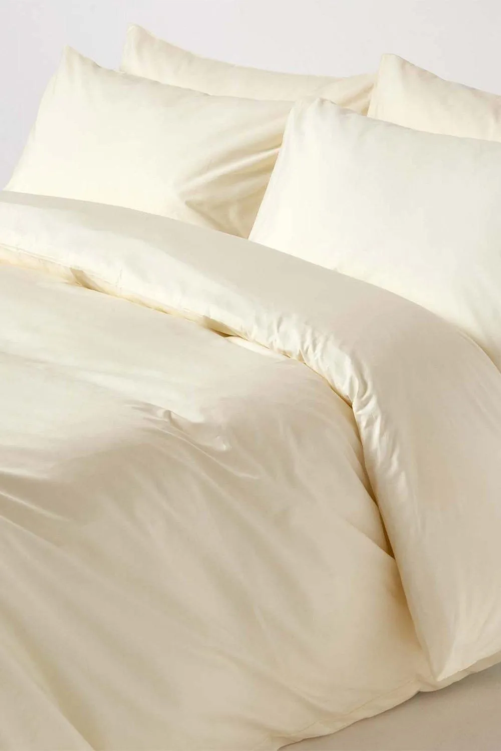 Homescapes Egyptian Cotton Duvet Cover with Pillowcase, 200 TC in Cream 1