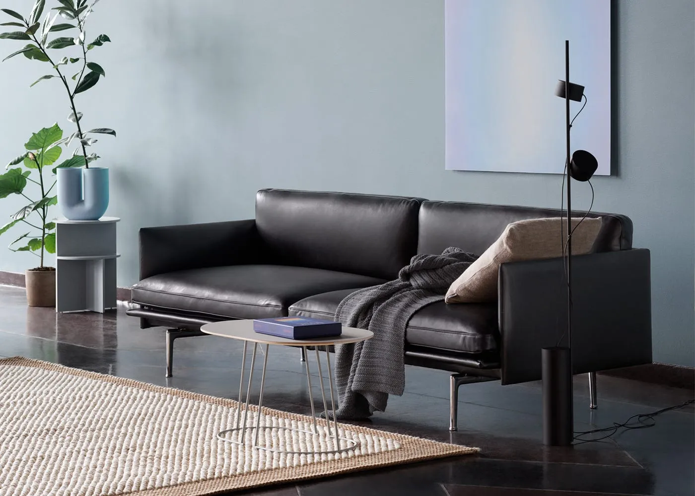 Muuto Outline 3 seater Refine Leather Black 3