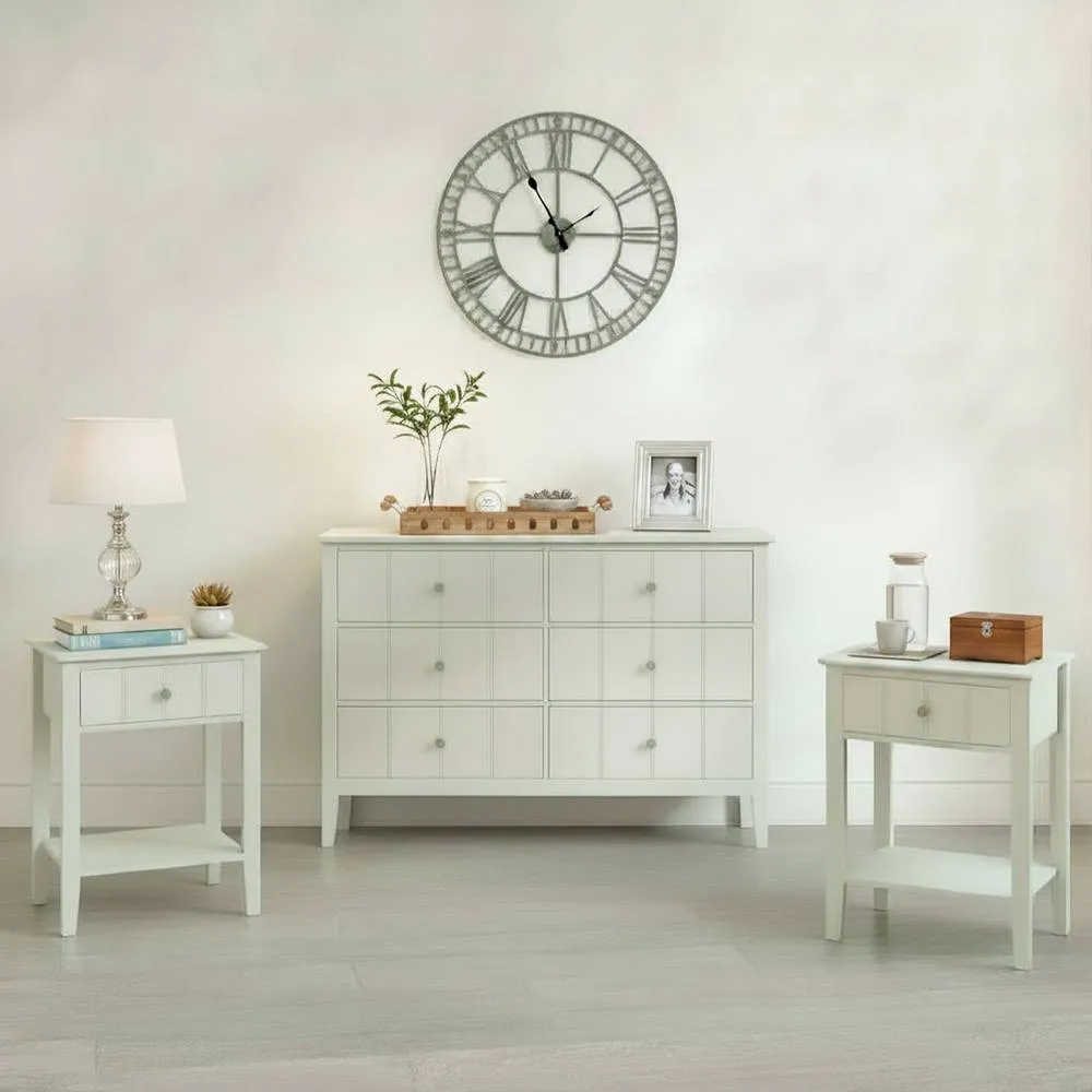 Melody Maison Chest & Pair Of One Drawer Bedside Tables - Padstowe Ivory Range