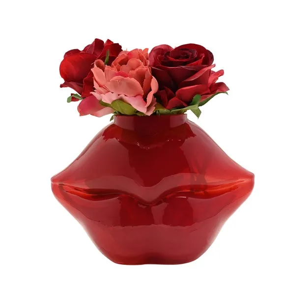 The Feel Good Club Lips Glass Vase 3
