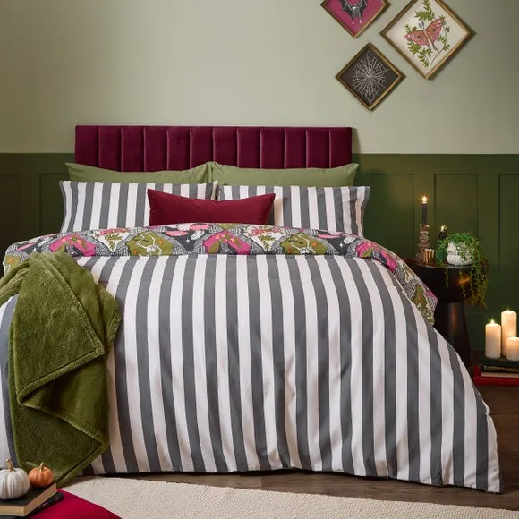 furn. Hallowquin Polycotton Duvet Cover & Pillowcase Set 2