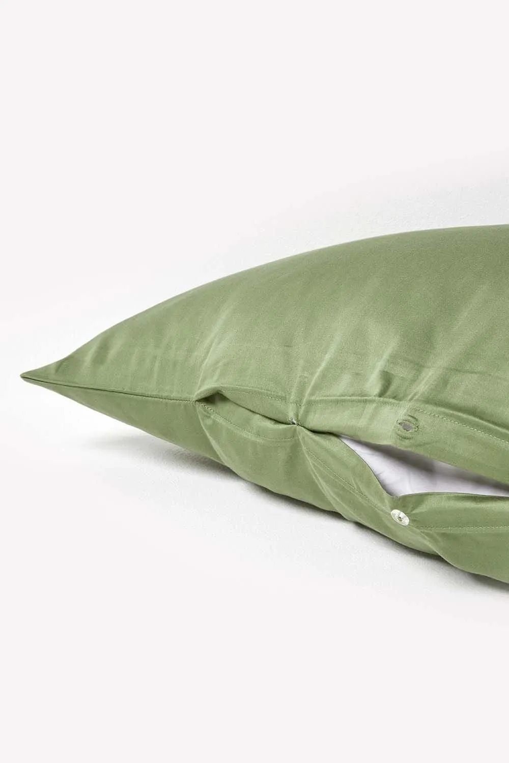 Homescapes V Shaped Pillowcase Sateen Cotton 400 Thread Count in Green 3