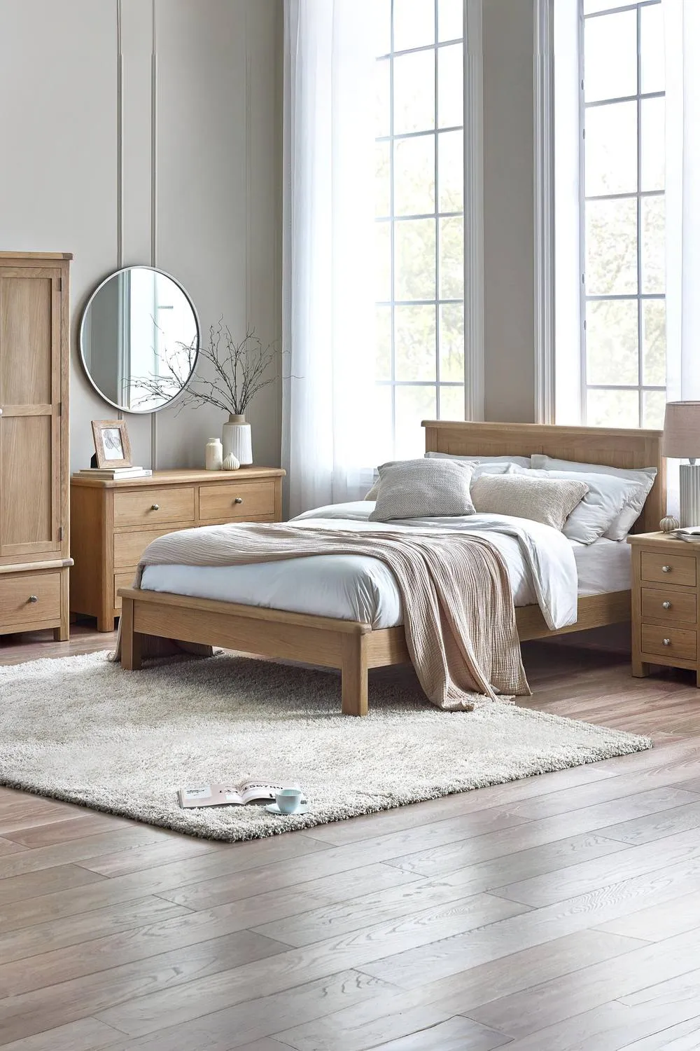 Julian Bowen Memphis 3 Drawer Chest in Light Oak 3