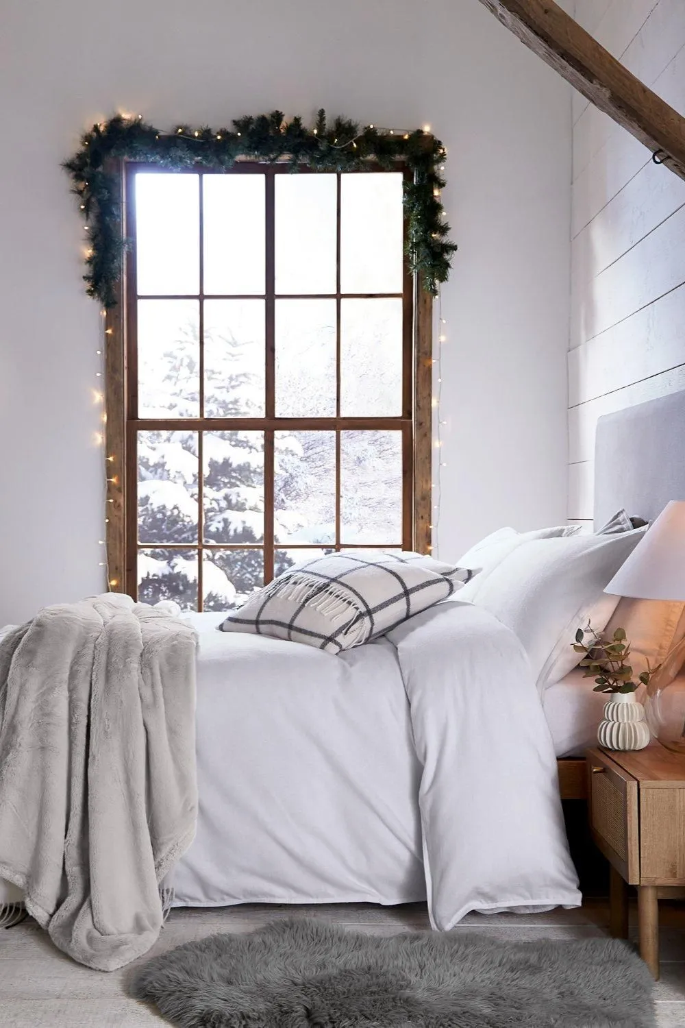 Murmur 'Laila' Brushed Cotton Oxford Pillowcase in White 3