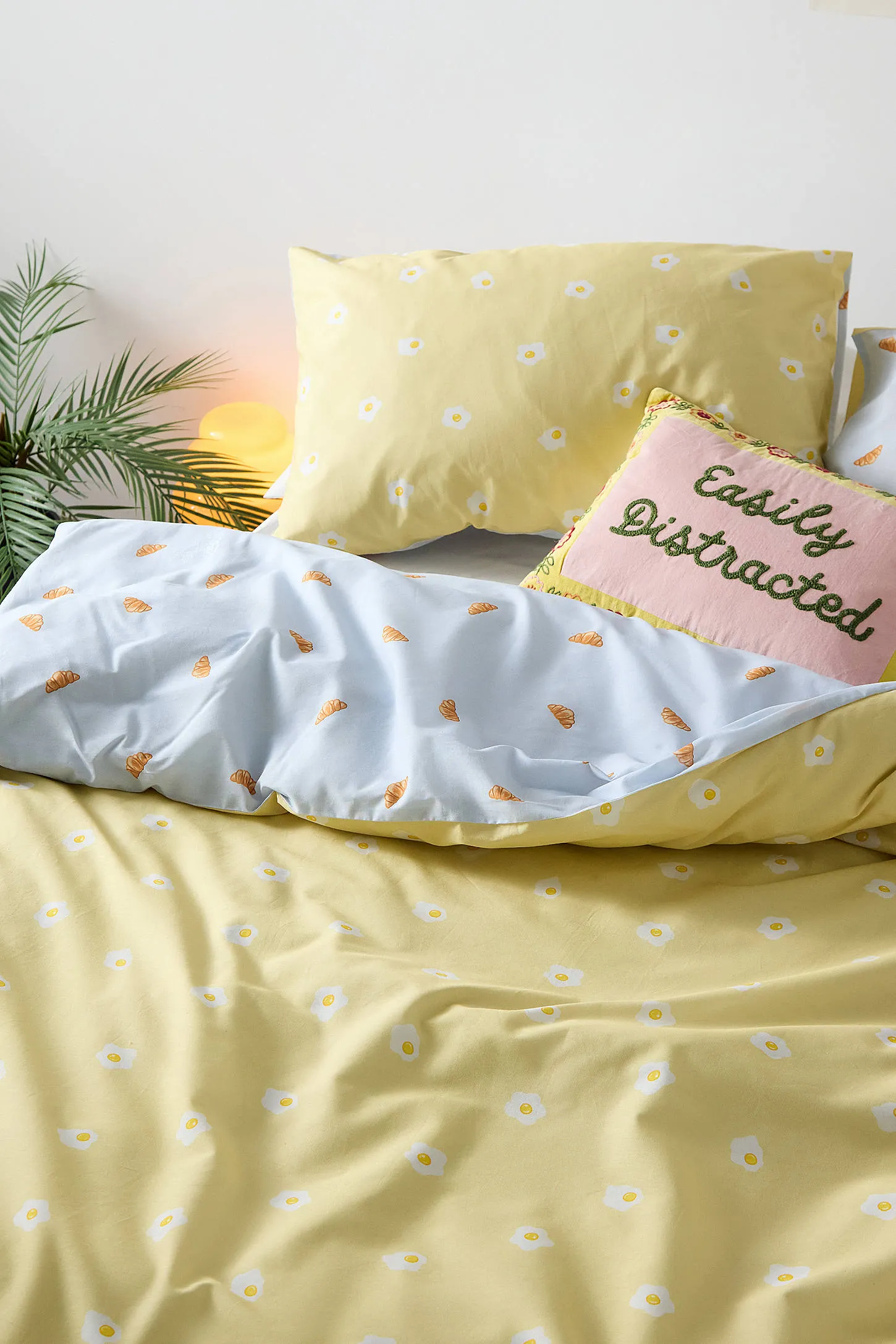Egg & Croissant Reversible Duvet Set 2