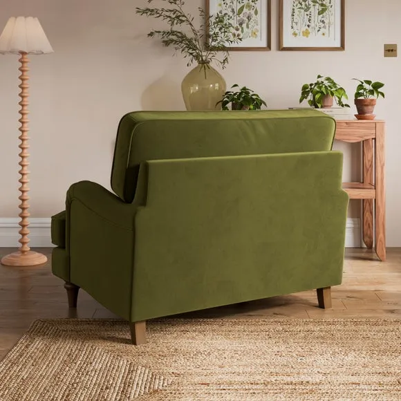 Beatrice II Velvet Snuggle Chair 2