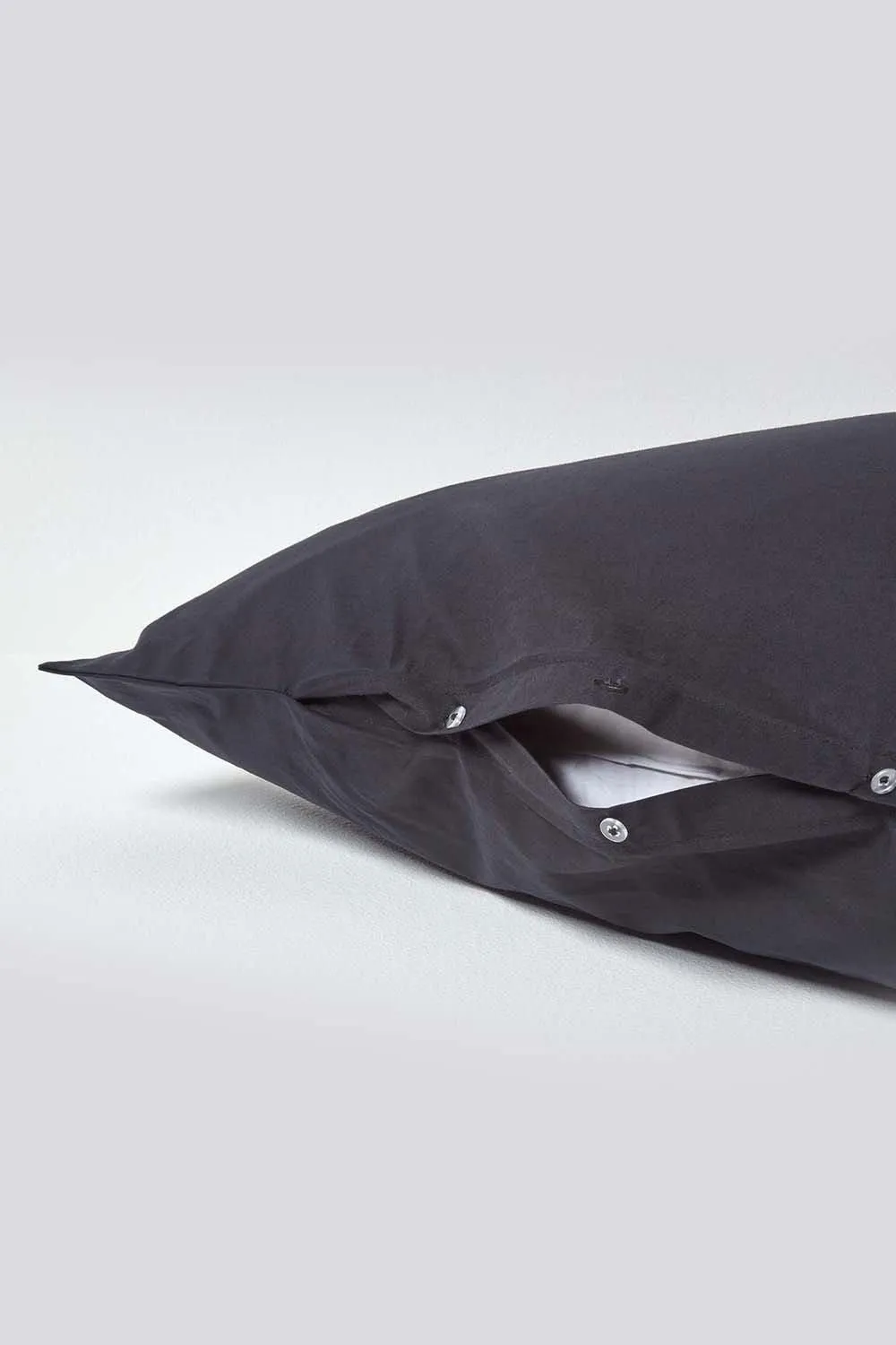 Homescapes Egyptian Cotton V Shaped Pillowcase 200 TC in Black 4