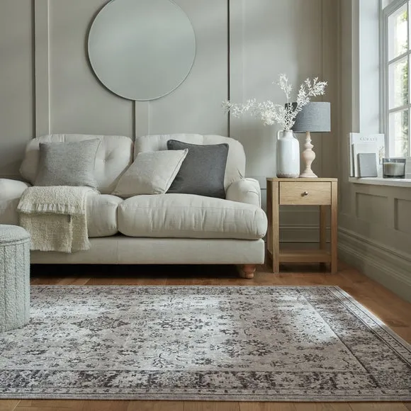 Celia Traditional Border Rug 1
