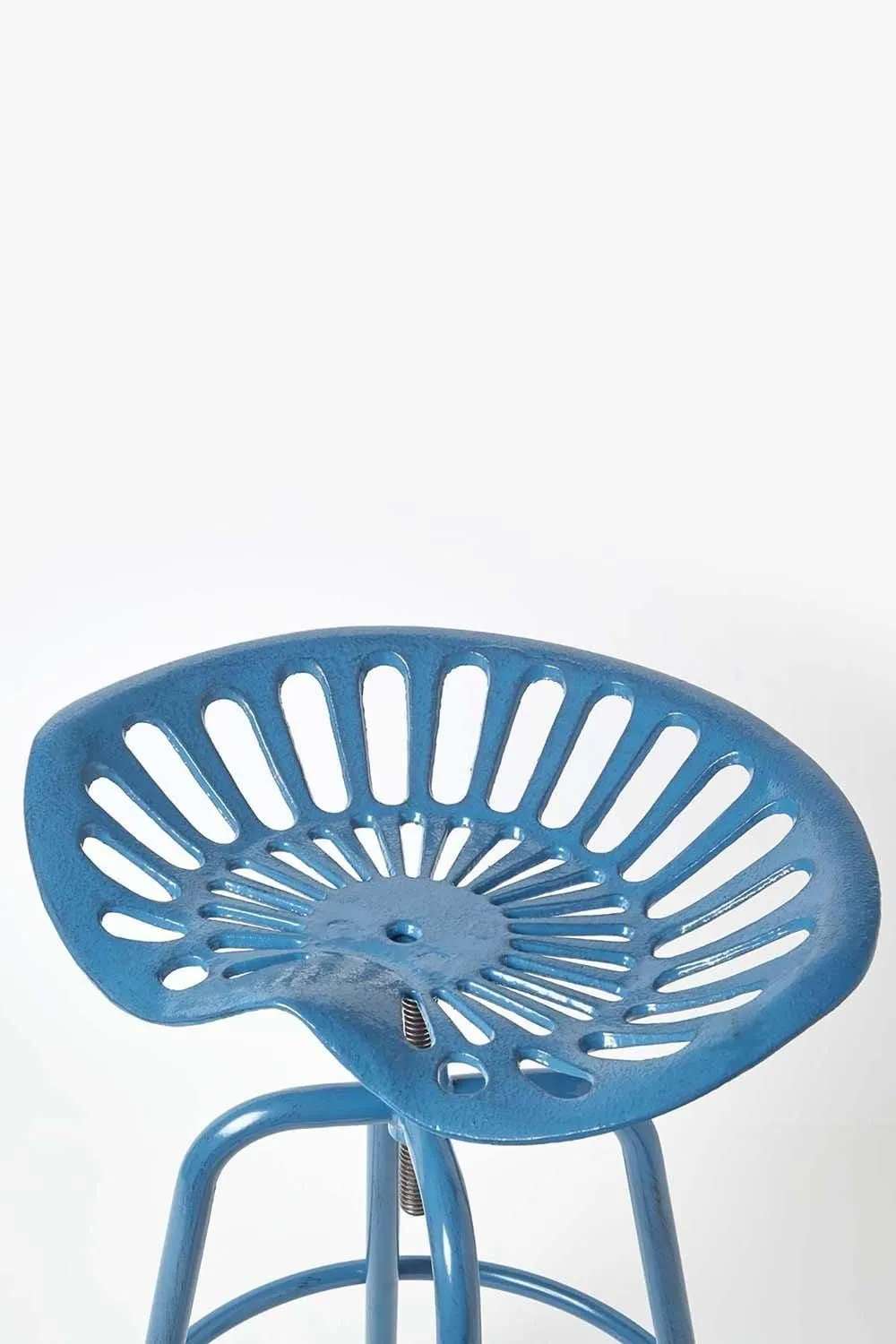 Homescapes Vintage Style Metal Adjustable Tractor Seat Bar Stool in Blue 3