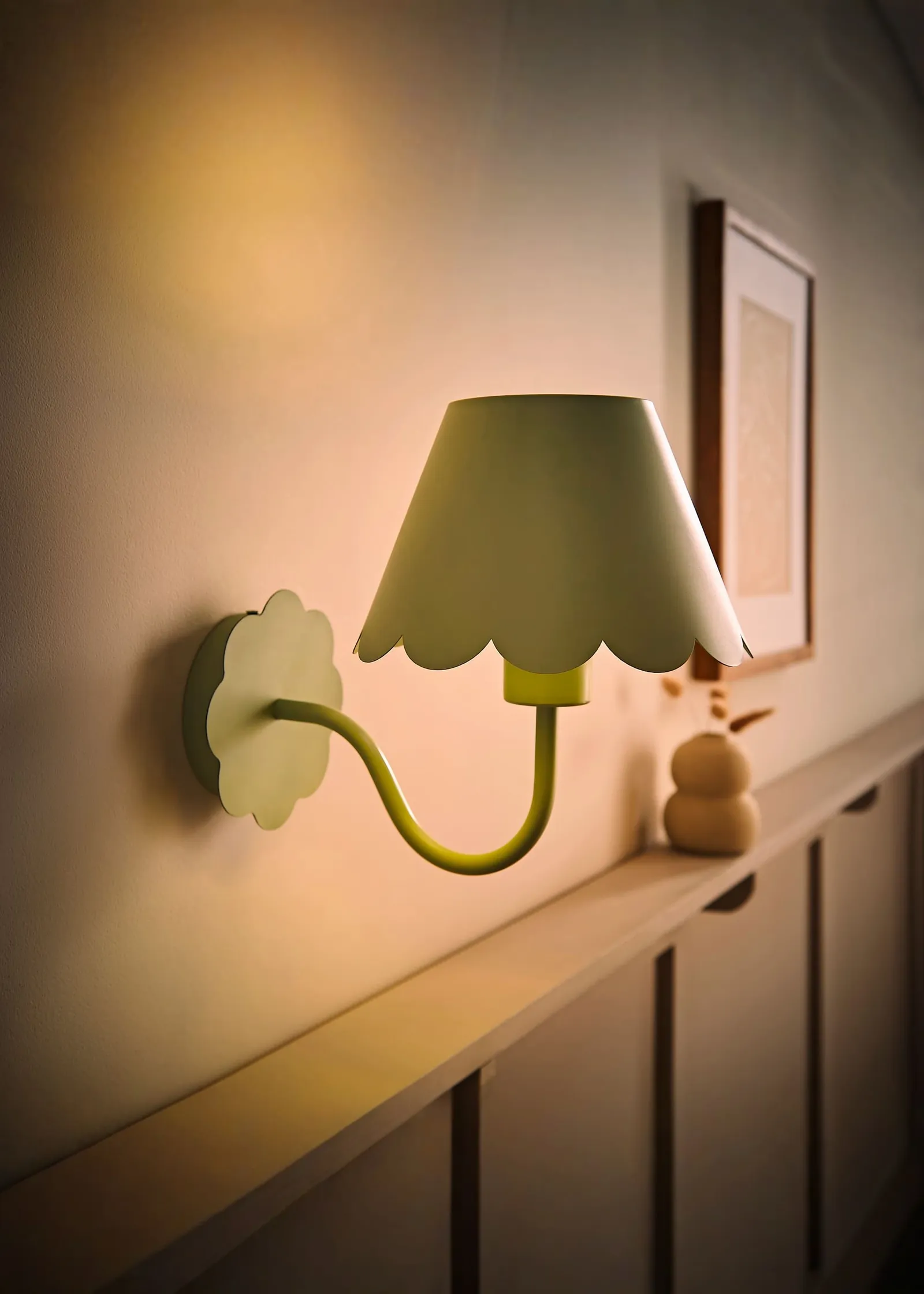 ValueLights Hattie Rechargeable Metal Scalloped Edge Wall Light in Pale Green 2