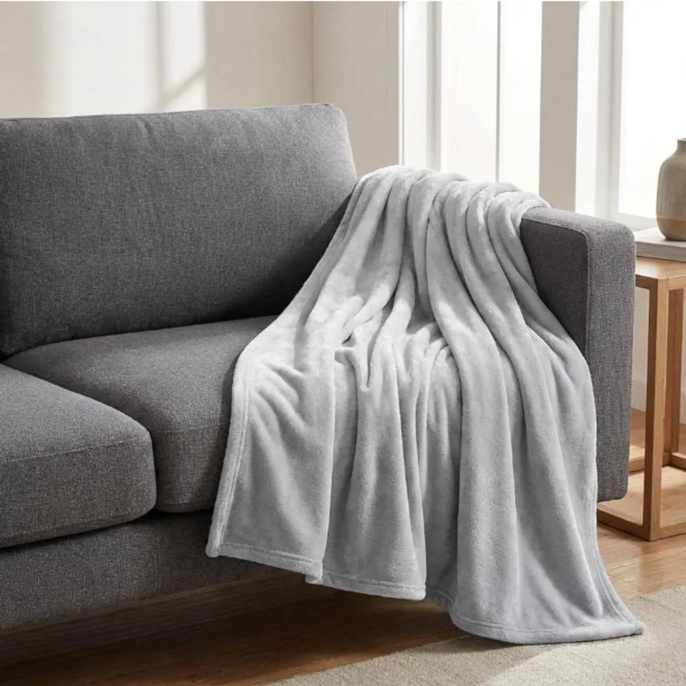Garden Greatness Casa Classic Grey Plain Throw