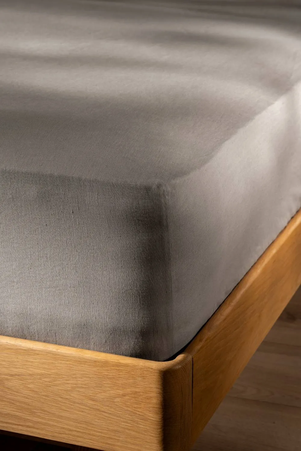 Soak&Sleep Mocha Brown French Linen 40cm Fitted Sheet