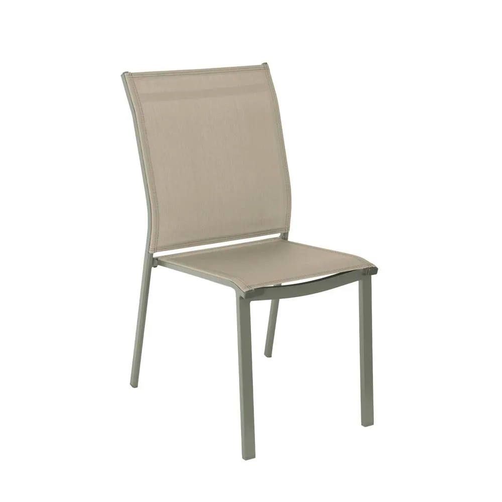 sweeek Aluminium garden table + 8 chairs in Khaki 4
