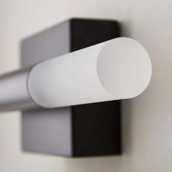 FlexiCell Griffin Rechargeable Touch Dimmable LED Wall Light 5