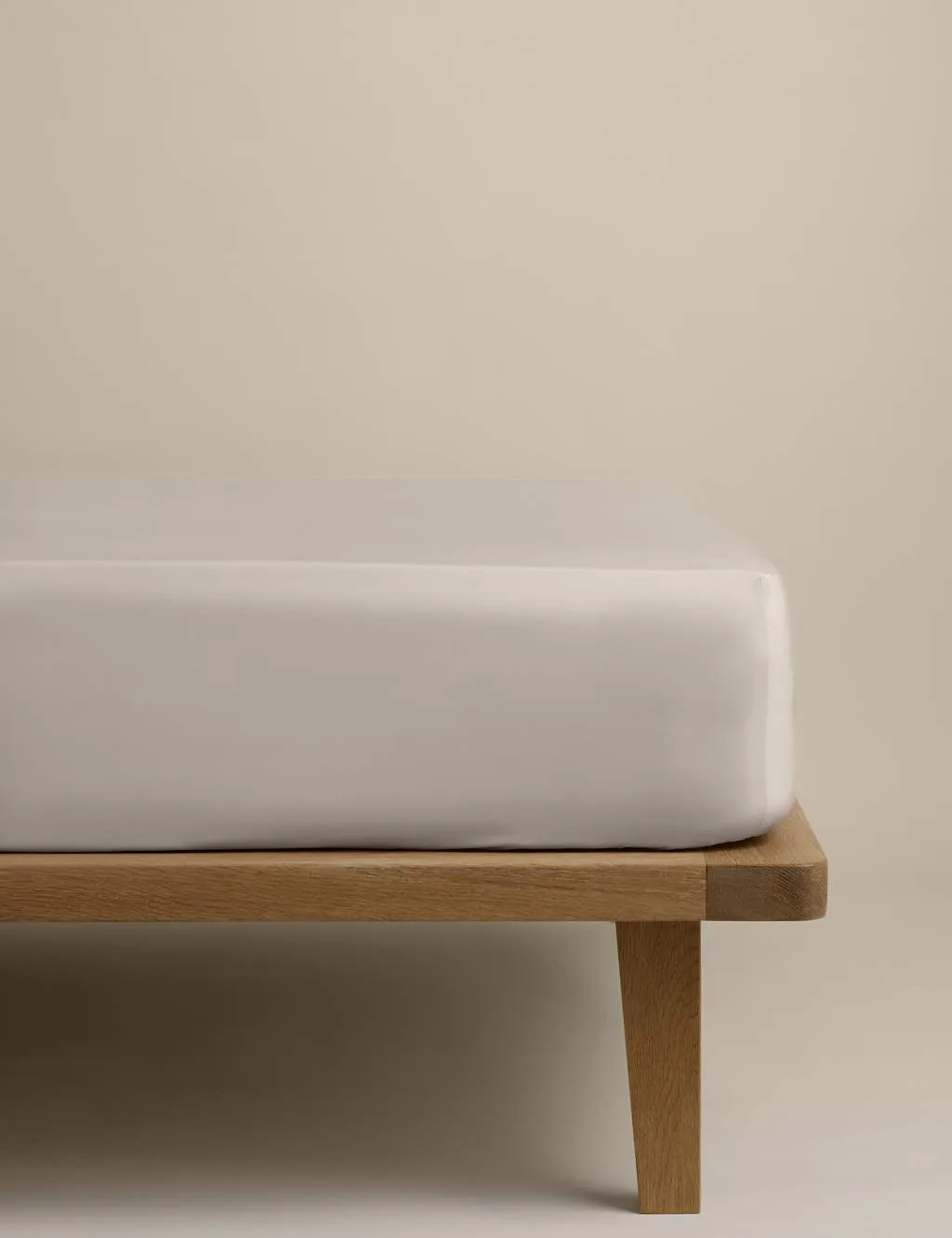 M&S Egyptian Cotton 400 Thread Count Crisp Deep Fitted Sheet Putty
