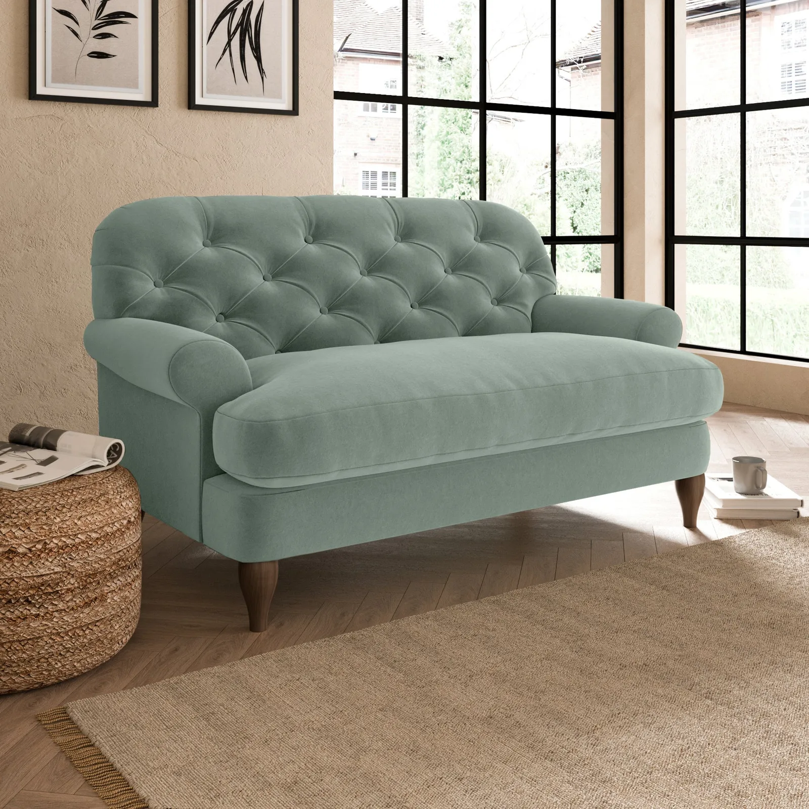 Canterbury Luxury Velvet Snuggle Chair Green