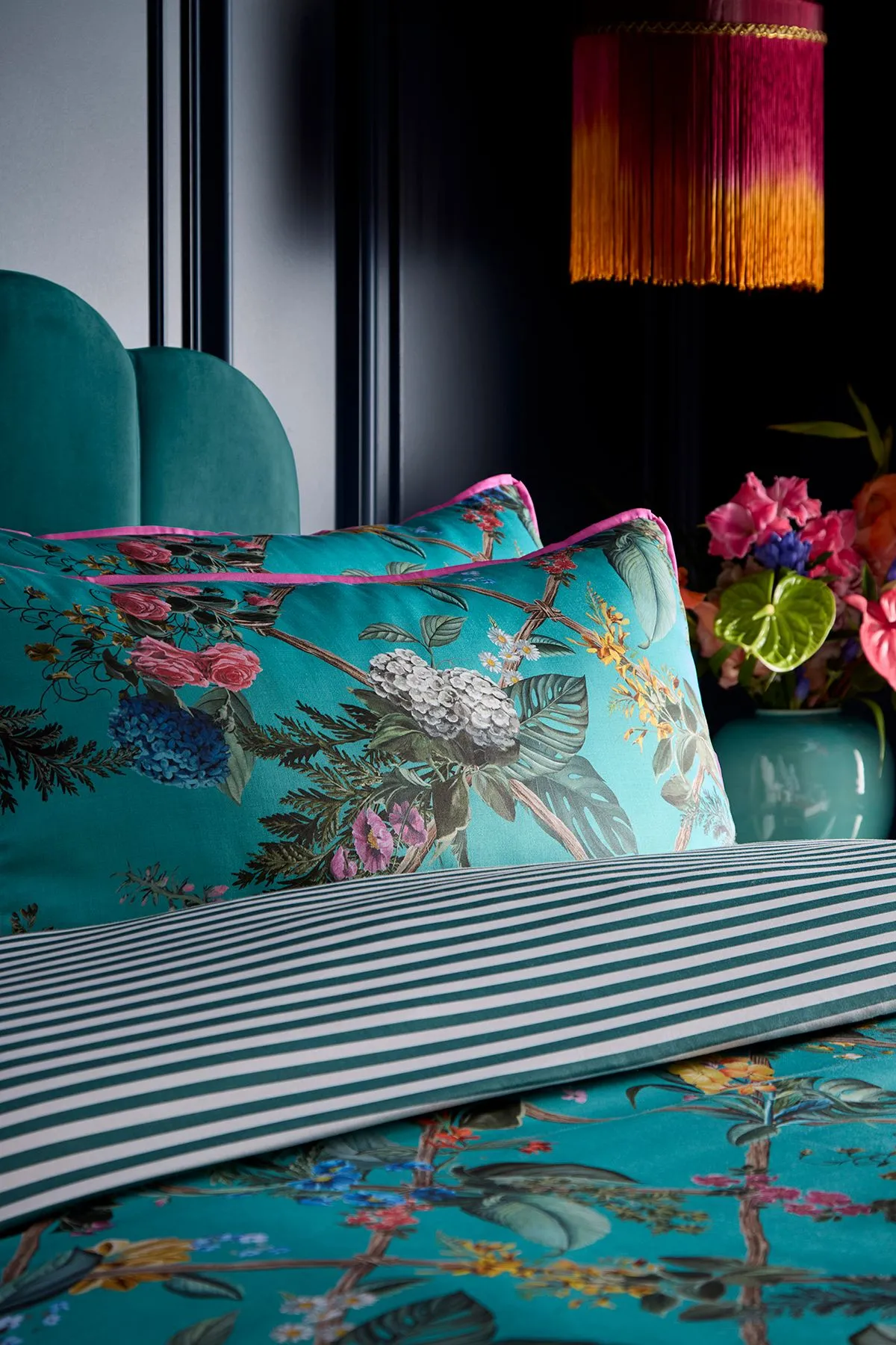 Laurence Llewelyn-Bowen 'Cotswald Fantasia' Floral Print 200 Thread Count Cotton Duvet Cover Set in Teal 2