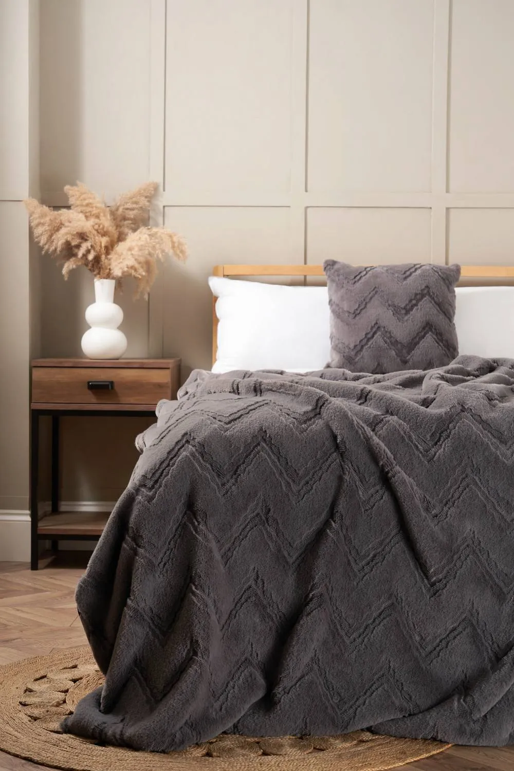 BHS Cheveron Throw in Charcoal