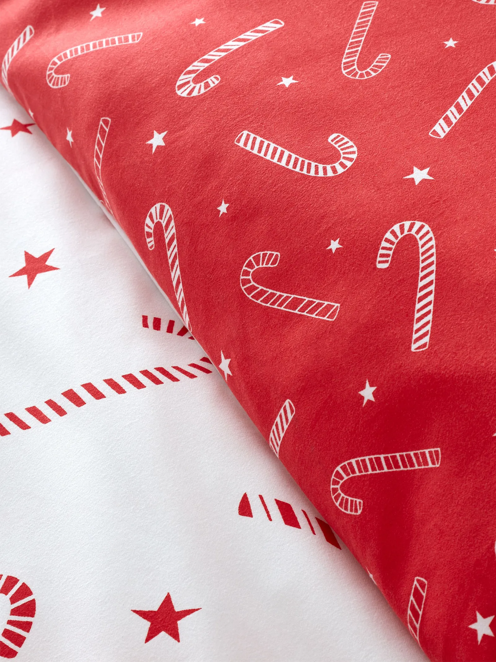 Catherine Lansfield 'Christmas Candy Cane' Duvet Cover Set in White 4