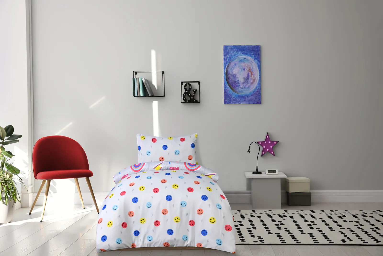 Smart Living Luxury Super Soft Reversible Fun Graffiti Duvet Set & Pillowcases 2
