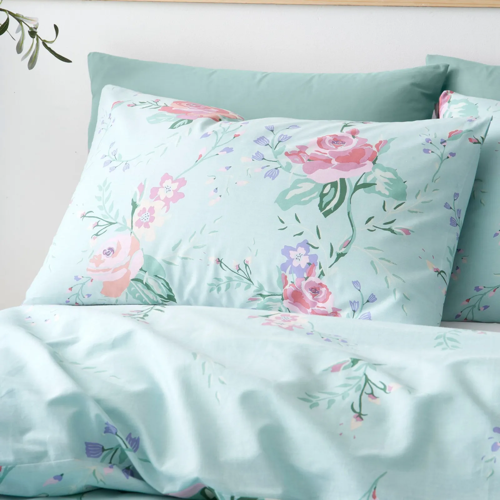 Portfolio Home Rose Garden Floral Duvet Cover Quilt Set with Pillowcase in Duck Egg Blue 3