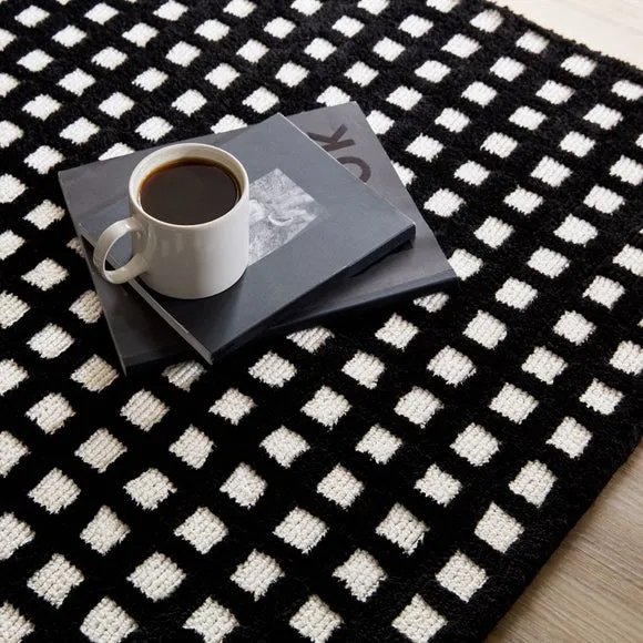 Textured Grid Checked Rug 6