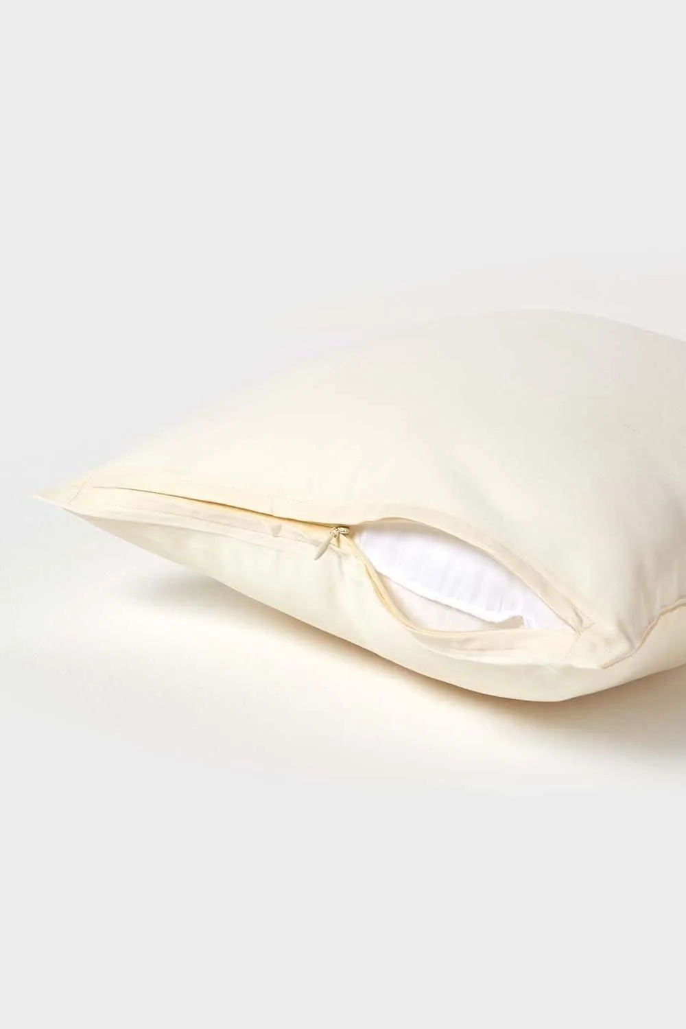 Homescapes Sateen Cotton Continental Pillowcase 400 TC, 40 x 40 cm in Cream 3