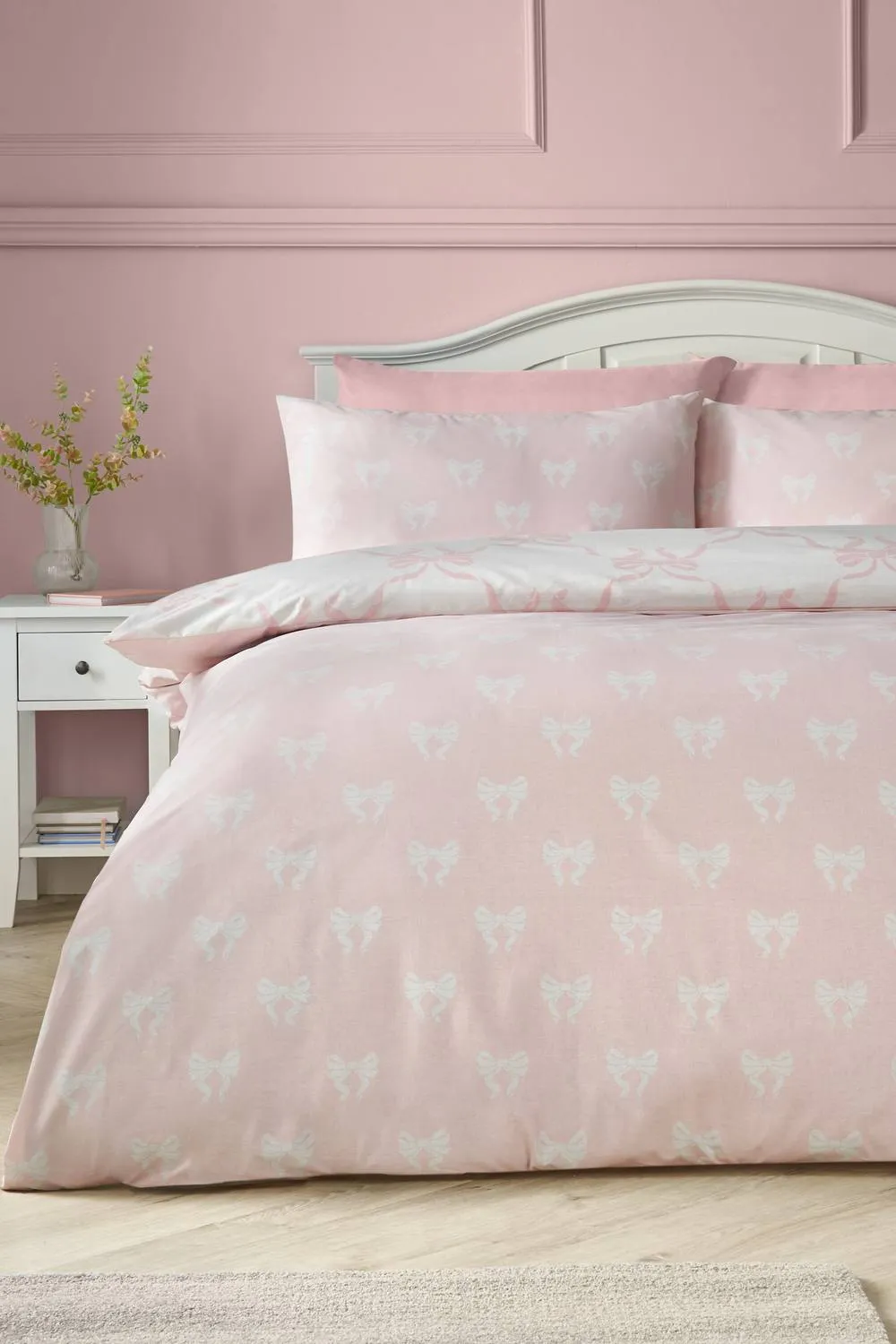 Catherine Lansfield Pretty Bows Reversible Duvet Cover Set in Pink 2