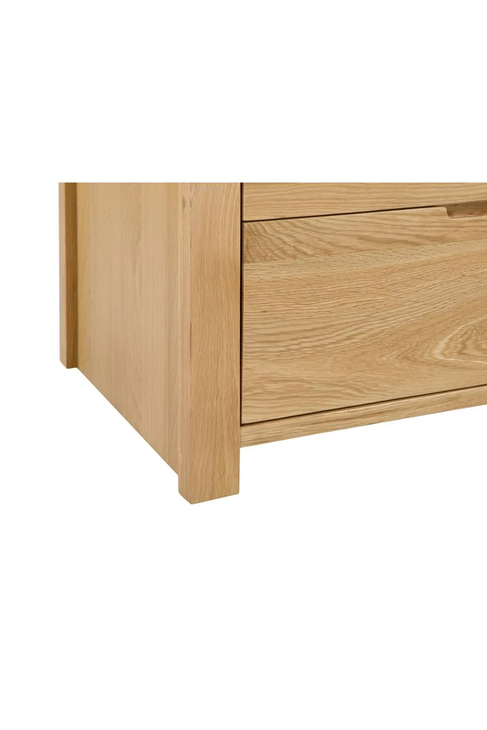 Julian Bowen Curve 3 Drawer Chest in Light Oak 6
