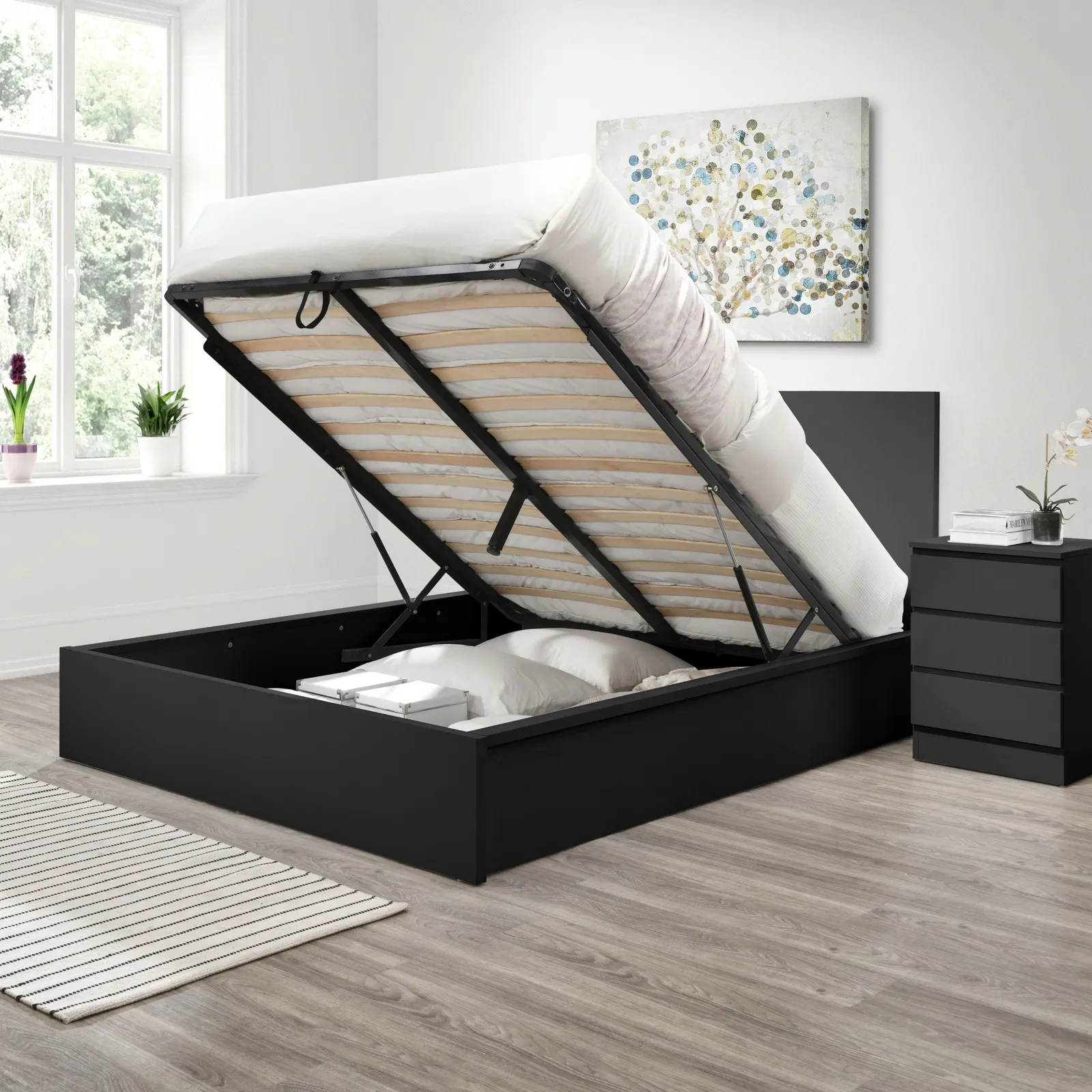 Birlea Oslo 4 Drawer Chest White in Black 3