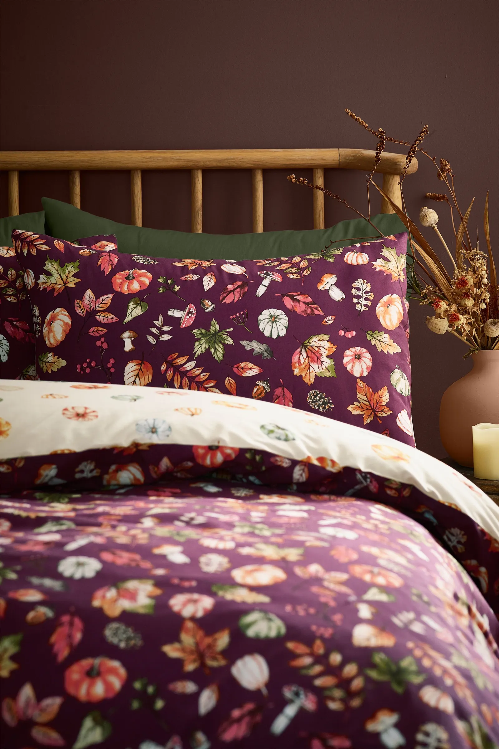 Catherine Lansfield 'Autumn Pumpkins' Reversible Duvet Cover Set in Plum 3
