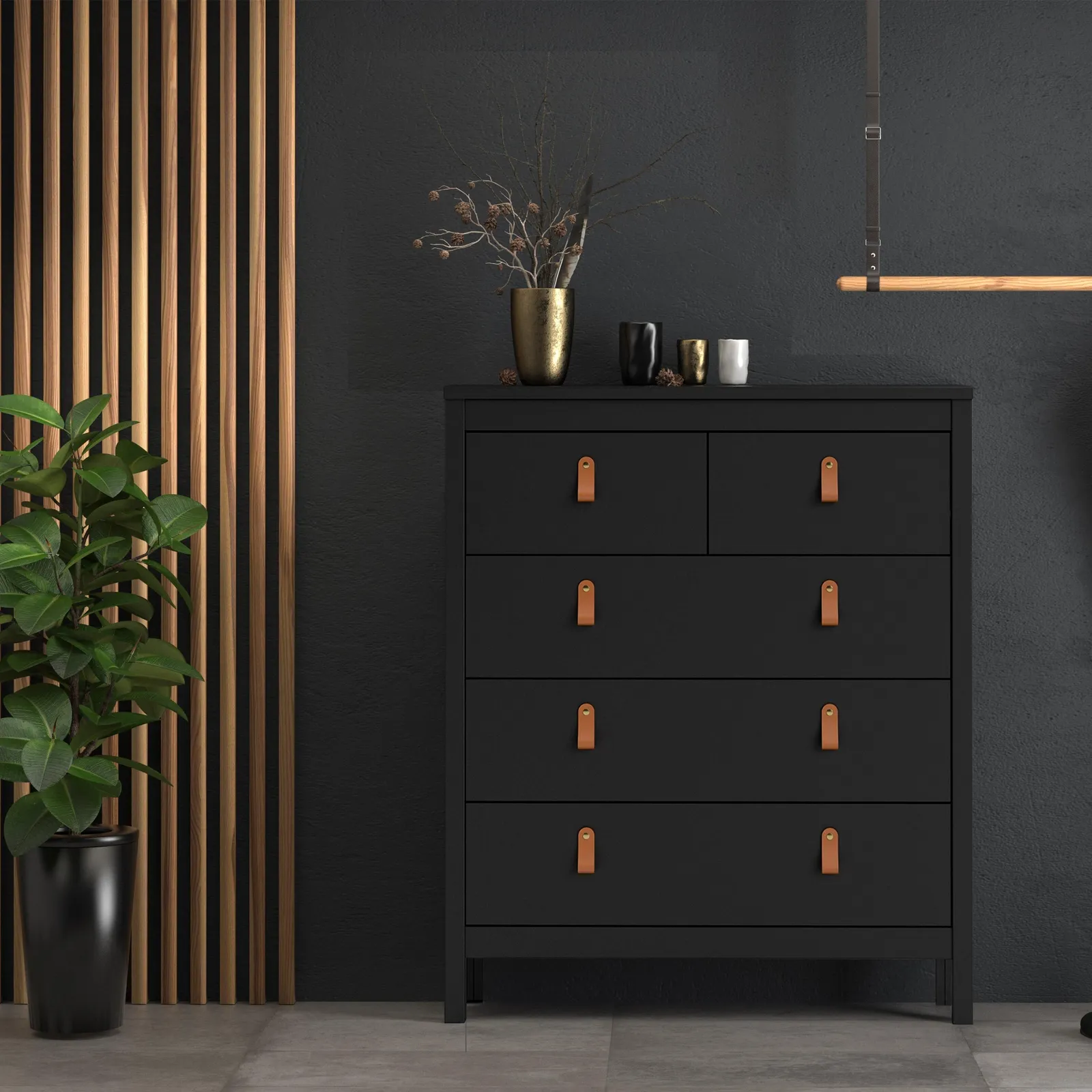 Furniture To Go Barcelona Chest 3+2 Drawers in Black 5