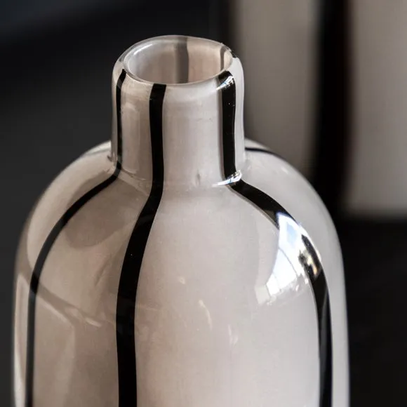 Cedar & Sage Set of 2 Linea Monochrome Stripe Glass Vases 2