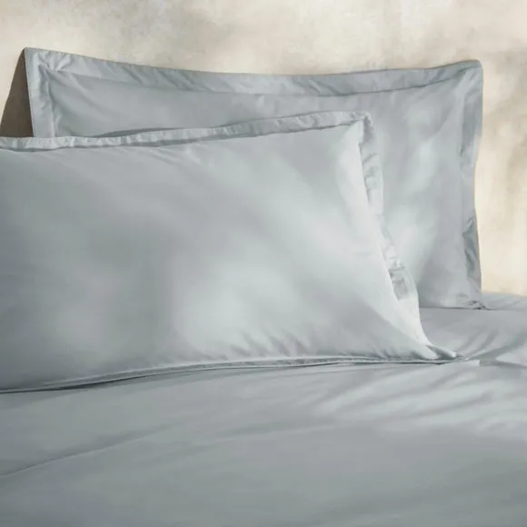 100% Egyptian Cotton 220 Thread Count Oxford Pillowcase 1