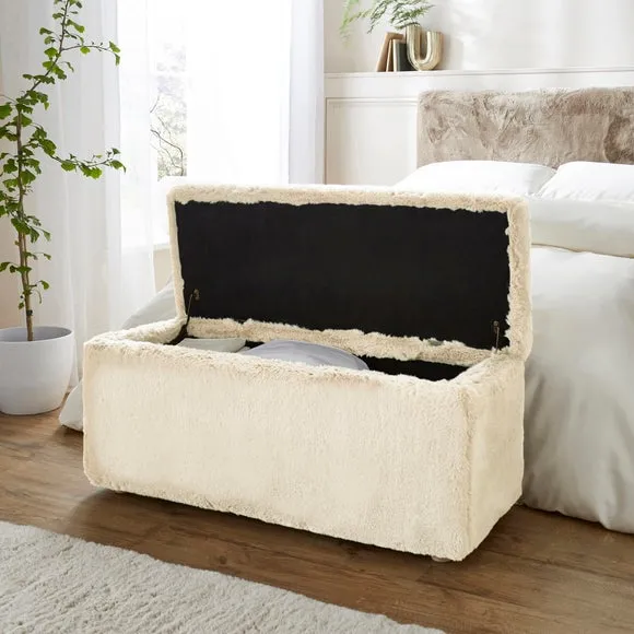 Elysia End of Bed Ottoman, Faux Fur 2