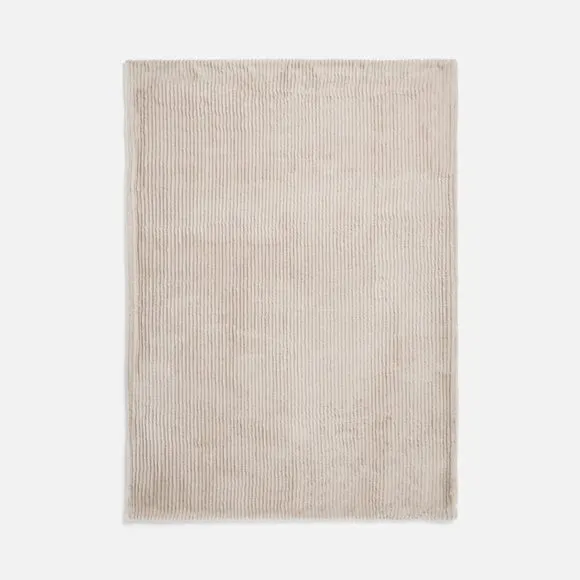 Ribbed Faux Fur Throw Blanket 130cm x 180cm 3