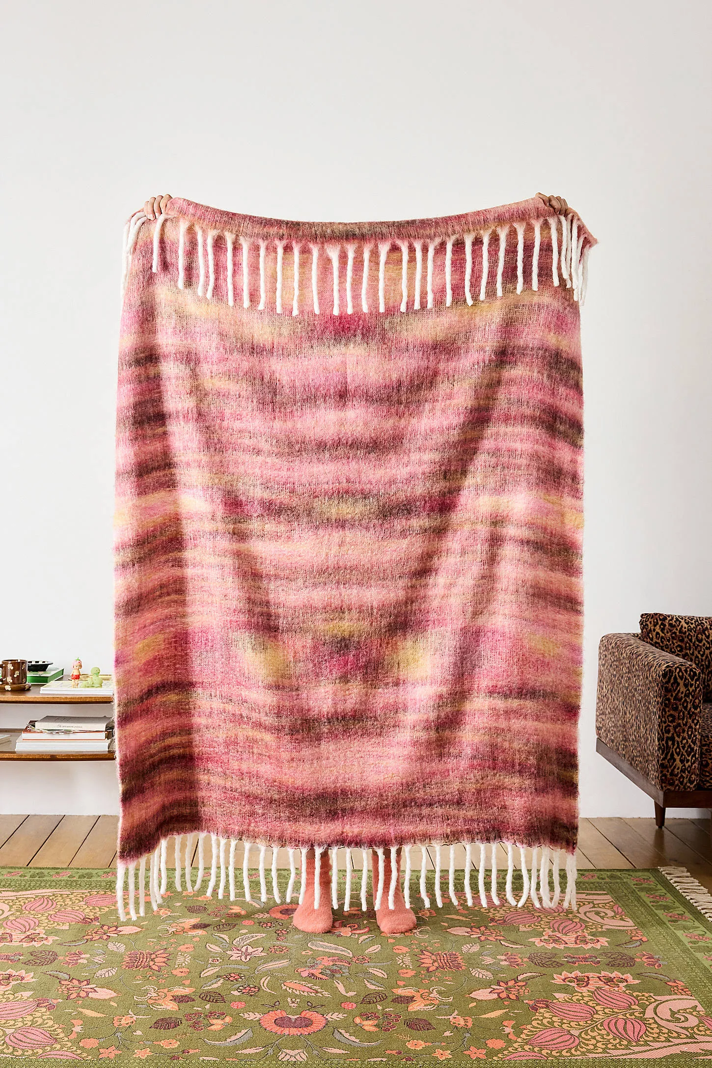 Rhubarb Cosy Throw - Pink