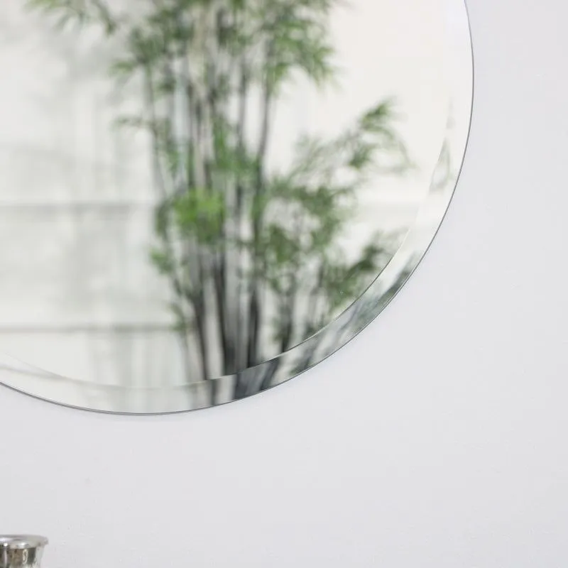 Melody Maison Round Frameless Bevelled Mirror 50cm X 50cm in Clear 2