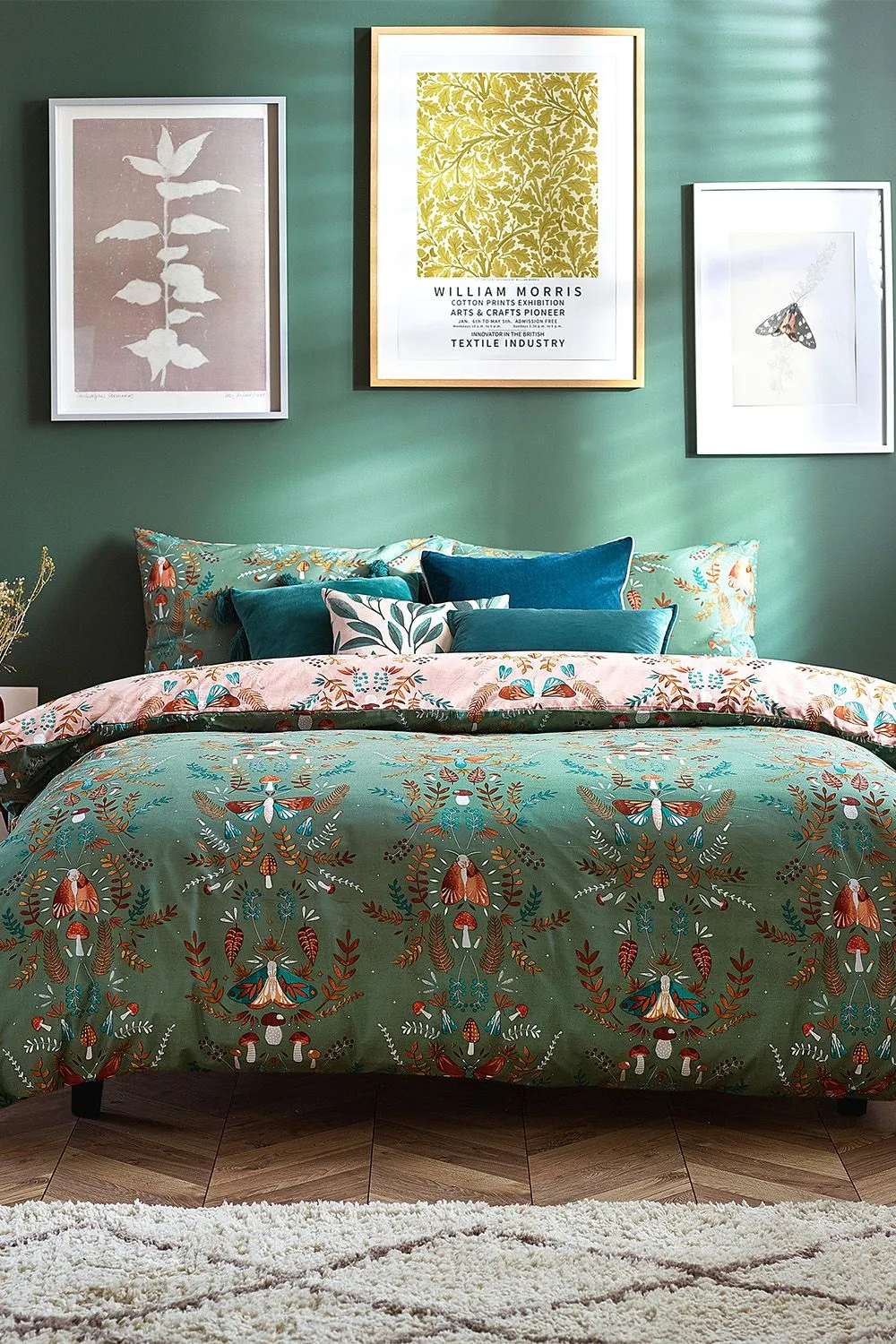 Furn Luna Wood Enchanting Floral Duvet Cover Set in Green
