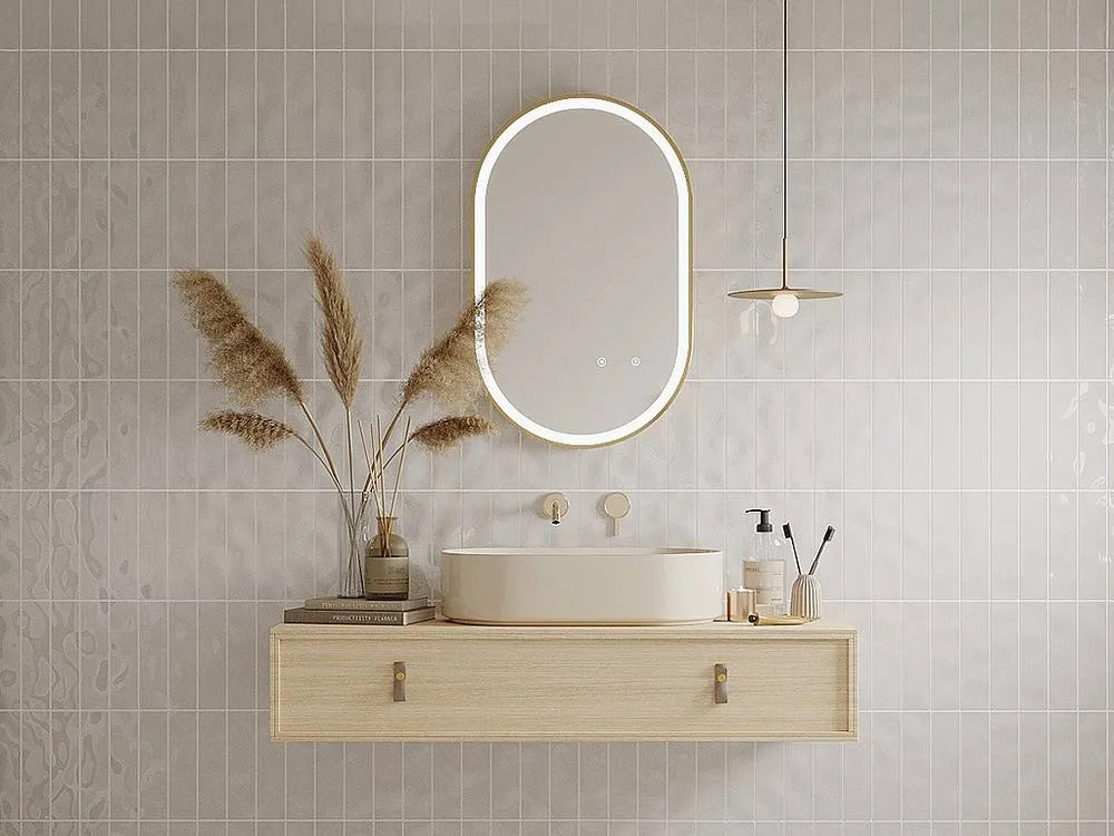 Vente-unique Oval Illuminated Anti-Mist Bathroom Mirror With Gold Surround - 50 X 3