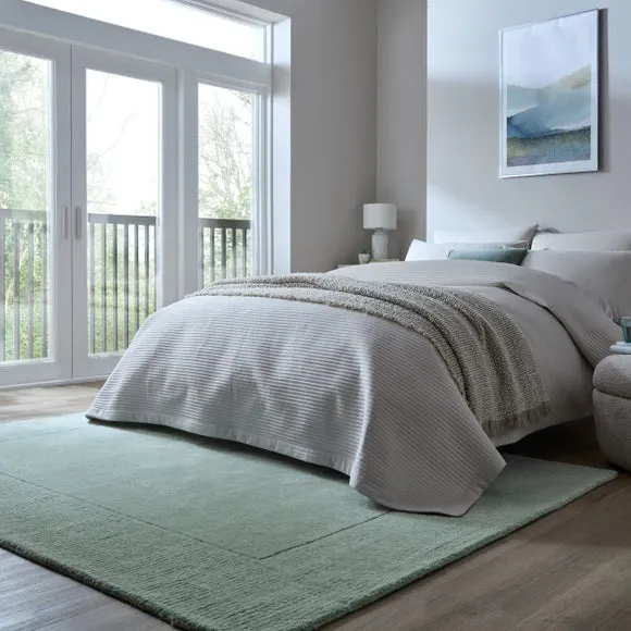 Boston Wool Border Rug 1