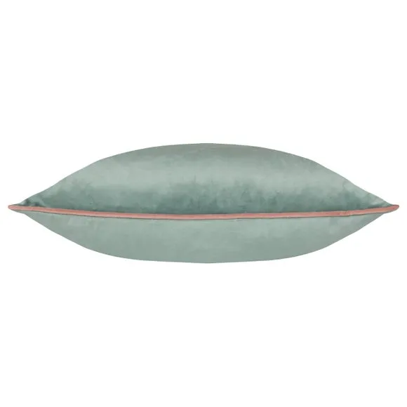 Furn. Square Cushion 3