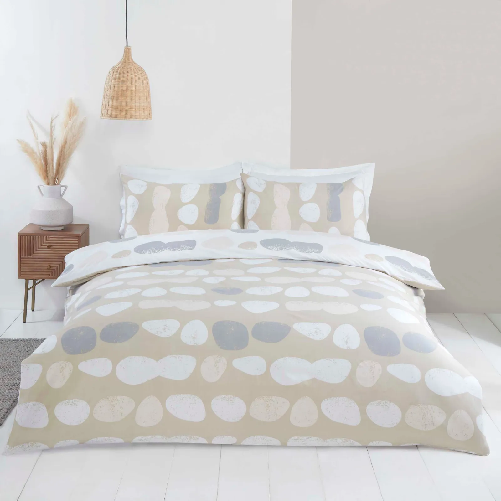Rapport Home Truro Microfiber Reversible Duvet Cover Set with Pillowcase in Natural 1