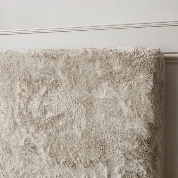 Elysia Bed, Faux Fur 5