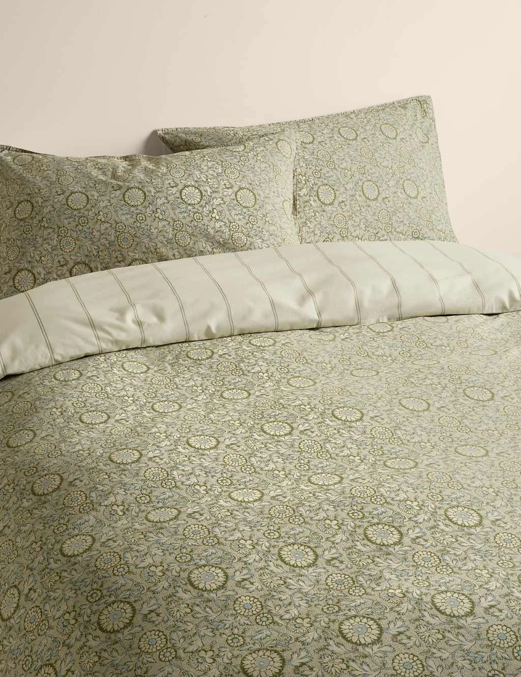 M&S Cotton Rich Woodblock Floral Bedding Set Fern