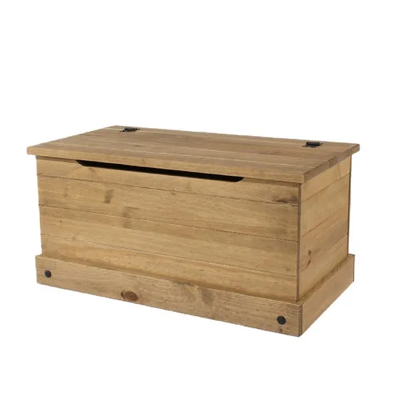 Corona Storage Trunk 2