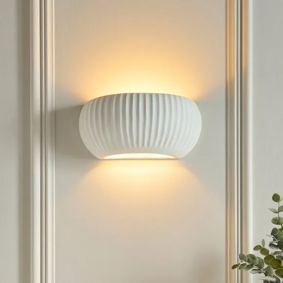 Vogue Evora Ribbed Wall Light