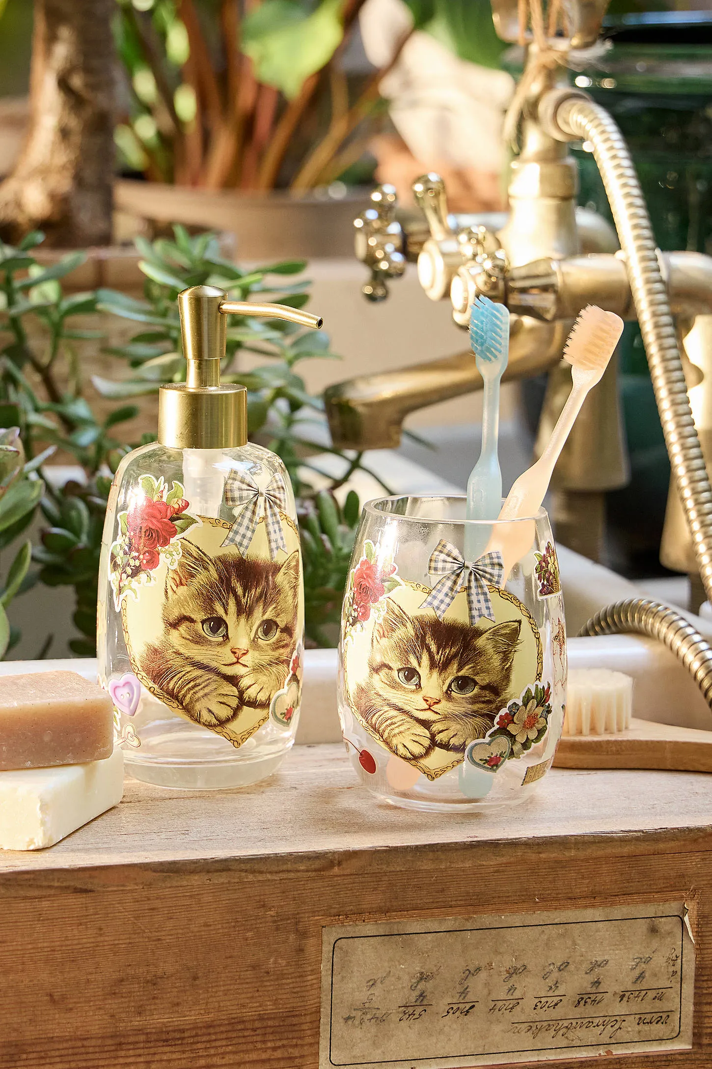 Thara Sticker Soap Dispenser 3