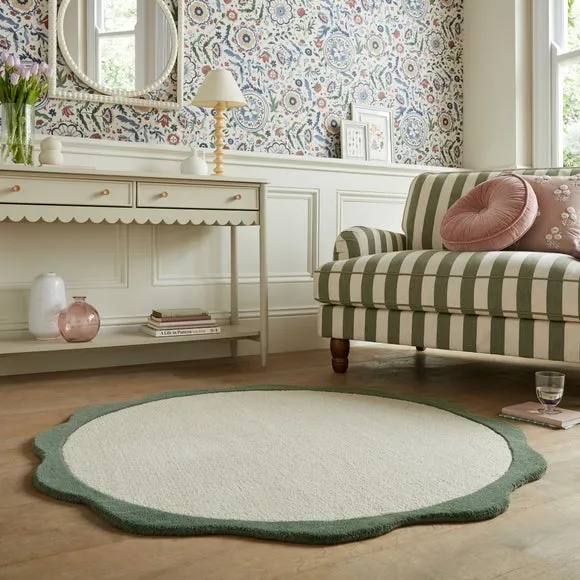 Bonnie Scallop Border Wool Round Rug 1