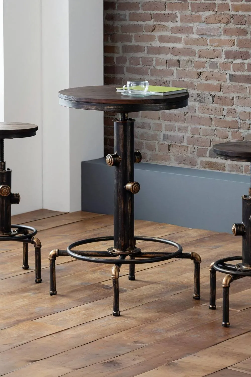 Julian Bowen Rockport Round 2-4 Seater Bar Table in Dark Brown